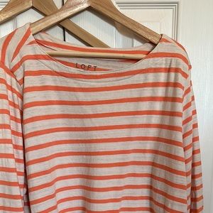 Loft 20/22 scoop neck top.